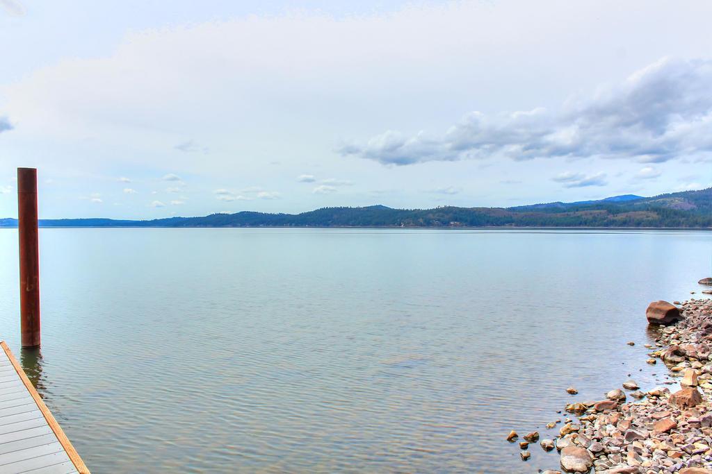 Beautiful Lake Coeur D'Alene Cabin On The Bay Hotel Mica Exterior foto